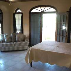Отель Dolphin Bay Yoga Guest House комната для гостей