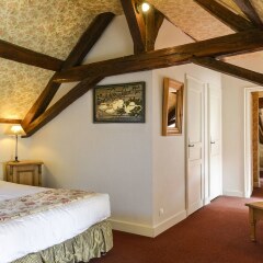 Hotel The Originals Domaine des Thômeaux (ex Relais du Silence) комната для гостей