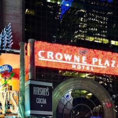 Отель Crowne Plaza Times Square Manhattan США, Нью-Йорк - отзывы, цены и фото номеров - забронировать отель Crowne Plaza Times Square Manhattan онлайн парковка