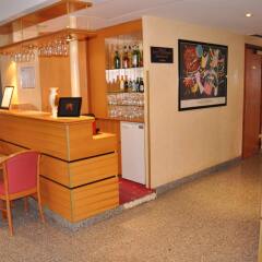 Hotel Grenelle Paris Eiffel Tower гостиничный бар