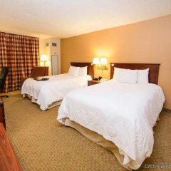 Отель Hampton Inn Columbus-North США, Колумбус - отзывы, цены и фото номеров - забронировать отель Hampton Inn Columbus-North онлайн комната для гостей