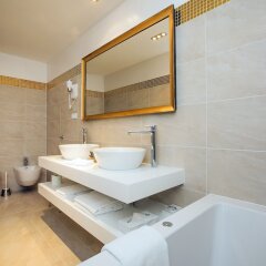 Отель Hoffmeister&Spa ванная фото 2
