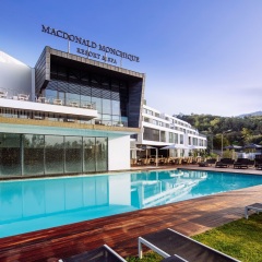 Отель Monchique Resort & Spa бассейн