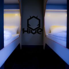 The Hive Party Hostel фитнесс-зал