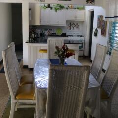 Отель Beach Palm Villa в номере