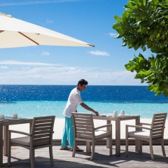 Отель Outrigger Konotta Maldives Resort гостиничный бар