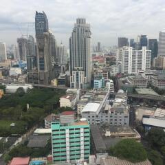 Отель BiG Orange Localstay@Siam