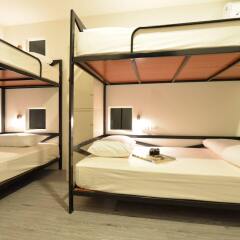 The Yard Hostel Бангкок комната для гостей фото 2
