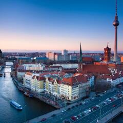 Отель Sofitel Berlin Kurfuerstendamm Германия, Берлин - 2 отзыва об отеле, цены и фото номеров - забронировать отель Sofitel Berlin Kurfuerstendamm онлайн бассейн
