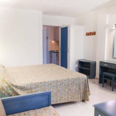 Отель Apartamentos Central City комната для гостей