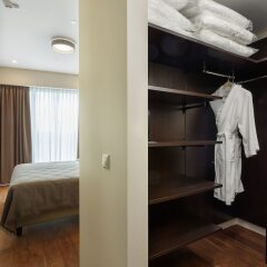 Апартаменты Diamond Apartments сейф в номере