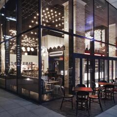 Отель Courtyard by Marriott Tokyo Station гостиничный бар