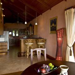 Отель Sandalwood Luxury Villas в номере