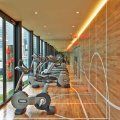 Отель citizenM New York Times Square фитнесс-зал