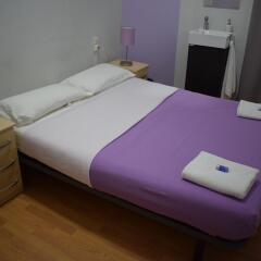 Отель Hostal MiMi Las Ramblas удобства в номере