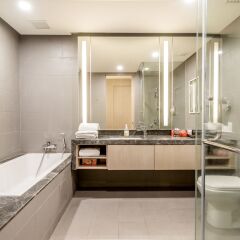 Отель 188 Serviced Suites & Shortstay Apartments Малайзия, Куала-Лумпур - отзывы, цены и фото номеров - забронировать отель 188 Serviced Suites & Shortstay Apartments онлайн ванная
