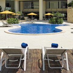 Отель Novotel Kuala Lumpur City Centre Малайзия, Куала-Лумпур - отзывы, цены и фото номеров - забронировать отель Novotel Kuala Lumpur City Centre онлайн бассейн фото 2