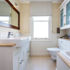 Отель Timeless Family Home ванная