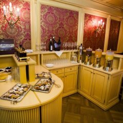 Отель Luxury Family Royal Palace Прага питание фото 3