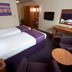 Отель Premier Inn Dubai Silicon Oasis удобства в номере фото 2