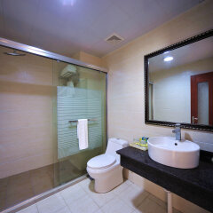 Hotel Boulevard in Libreville, Gabon from 170$, photos, reviews - zenhotels.com bathroom