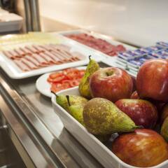 Отель Travelodge Madrid Alcalá Испания, Мадрид - 2 отзыва об отеле, цены и фото номеров - забронировать отель Travelodge Madrid Alcalá онлайн питание