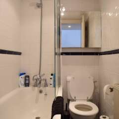 Отель 1 Bedroom Flat In Brixton Великобритания, Лондон - отзывы, цены и фото номеров - забронировать отель 1 Bedroom Flat In Brixton онлайн ванная фото 2