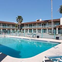 Отель Rodeway Inn Kingsville Кингсвилль бассейн фото 3