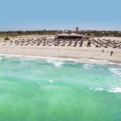 Отель Djerba Plaza Hotel Тунис, Мидун - отзывы, цены и фото номеров - забронировать отель Djerba Plaza Hotel онлайн пляж