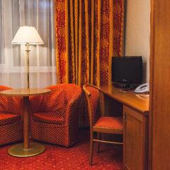 Cosmos Petrozavodsk Hotel 4* Стандартный номер с двуспальной кроватью фото 6
