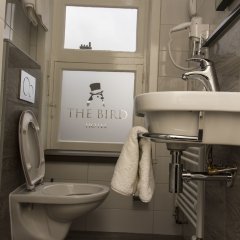 Отель The Bird Нидерланды, Амстердам - отзывы, цены и фото номеров - забронировать отель The Bird онлайн ванная