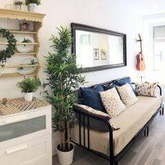 Отель Cozy & beautiful flat in great location Лиссабон комната для гостей фото 4