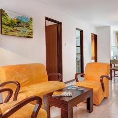 Отель Travelers Apartasuites el Peñón Колумбия, Кали - отзывы, цены и фото номеров - забронировать отель Travelers Apartasuites el Peñón онлайн интерьер отеля фото 2