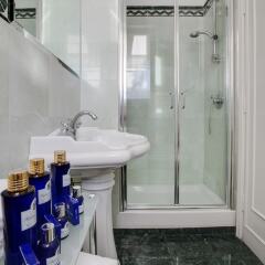 Отель Kometa Suites & Apartments Италия, Флоренция - отзывы, цены и фото номеров - забронировать отель Kometa Suites & Apartments онлайн ванная