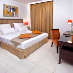 Corp Executive Hotel Doha Suites комната для гостей