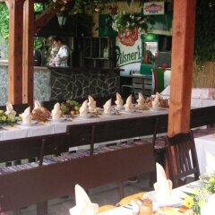 Отель Restaurant Pension L-club Глубока-над-Влтавой питание фото 2