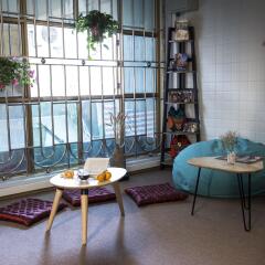 The Chi Novel Hostel интерьер отеля фото 2