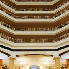 Отель The Westin Grand Berlin Германия, Берлин - 3 отзыва об отеле, цены и фото номеров - забронировать отель The Westin Grand Berlin онлайн спортивное сооружение