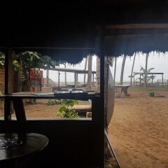 Отель Stumble Inn Eco Lodge Гана, Шама - отзывы, цены и фото номеров - забронировать отель Stumble Inn Eco Lodge онлайн пляж фото 2