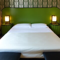 Hotel Verdi Парма сейф в номере