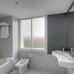 TRYP Madrid Chamberí Hotel ванная