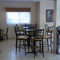 Отель The Floridian Hotel and Suites США, Орландо - отзывы, цены и фото номеров - забронировать отель The Floridian Hotel and Suites онлайн питание фото 2