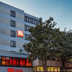 Hotel ibis Porto Centro вид на фасад фото 2
