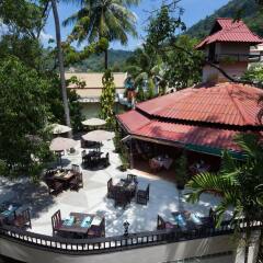Отель Patong Lodge парковка