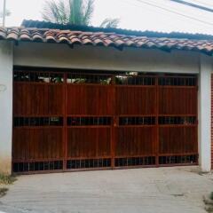 Отель Casa Doña Zoila Anexo Yax-Kin Copán Копан-Руинас парковка