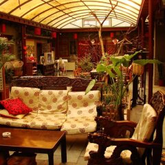 Beijing Yue Bin Ge Courtyard Hotel интерьер отеля