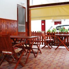 Отель Voyager Bed & Breakfast Сербия, Нови Сад - отзывы, цены и фото номеров - забронировать отель Voyager Bed & Breakfast онлайн питание фото 2