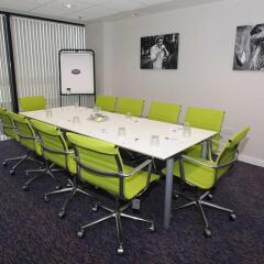 Отель Hampton by Hilton Liverpool/John Lennon Airport Великобритания, Ливерпуль - отзывы, цены и фото номеров - забронировать отель Hampton by Hilton Liverpool/John Lennon Airport онлайн помещение для мероприятий