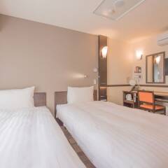 Отель Toyoko Inn Toyama eki Shinkansen guchi No.2 Тояма комната для гостей фото 4