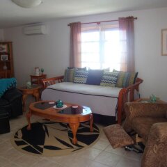 6 Cloverdale Close in Devonshire, Bermuda from 666$, photos, reviews - zenhotels.com guestroom